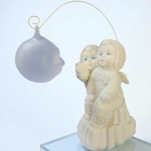 🌹𝐍𝐈𝐁-𝐑𝐄𝐓𝐈𝐑𝐄𝐃 𝐒𝐍𝐎𝐖 𝐁𝐀𝐁𝐈𝐄𝐒 “ᵐᵃⁿ ⁱⁿ ᵗʰᵉ ᵐᵒᵒⁿ“.